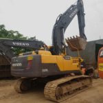 VOLVO EC220D
