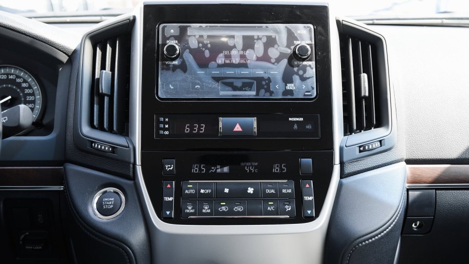 2019 Toyota Land Cruiser 4.5L GX.R V8 – Image 3