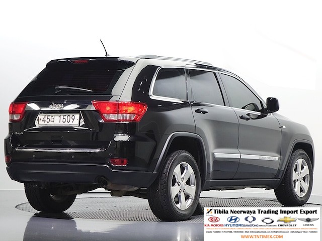 2012 Jeep Grand Cherokee 3.6L V6 Laredo – Image 3