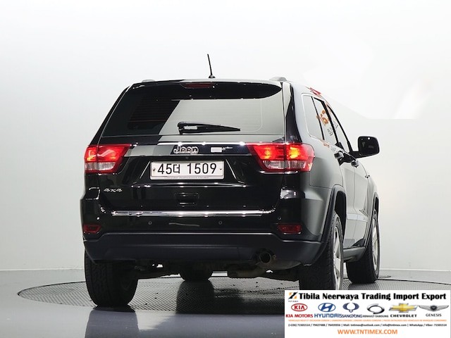 2012 Jeep Grand Cherokee 3.6L V6 Laredo – Image 5