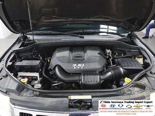 2012 Jeep Grand Cherokee 3.6L V6 Laredo – Image 6