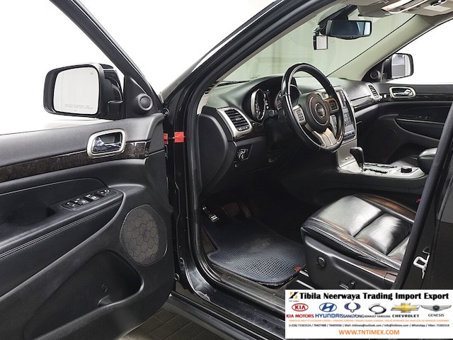 2012 Jeep Grand Cherokee 3.6L V6 Laredo – Image 13