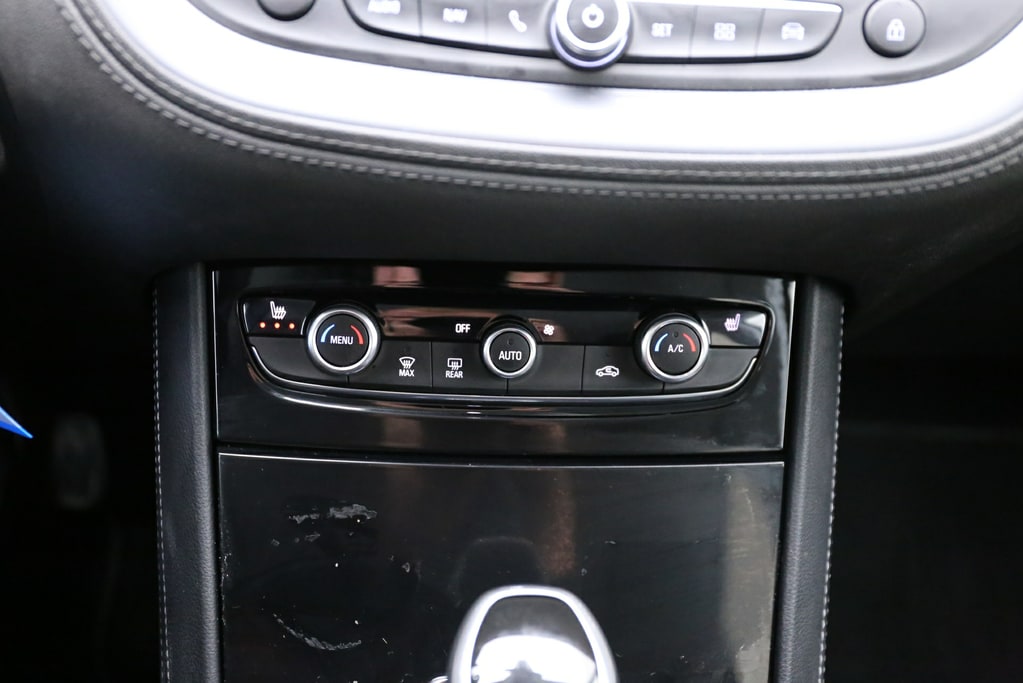 2019 Opel Grand Country X 1.2T – Image 8