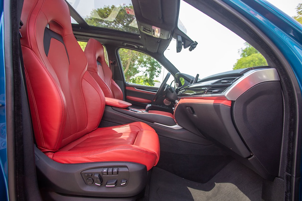 2015 BMW X5 M 4.4L V8 – Image 8