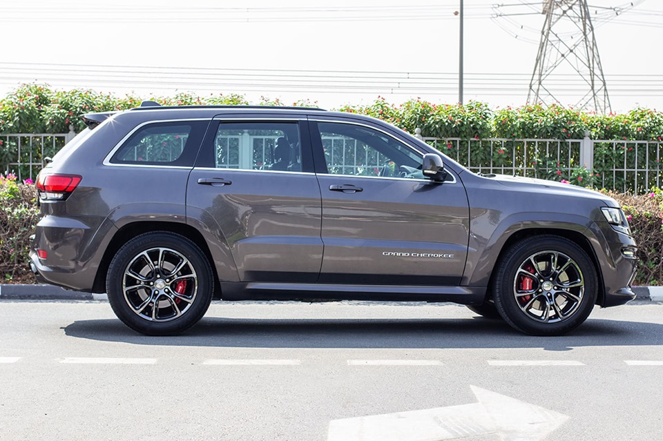 2014 JEEP GRAND CHEROKEE 6.4L V8 – Image 12