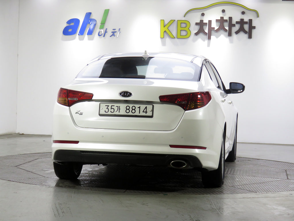 2011 Kia Optima (k5) 2.0 luxe – Image 4