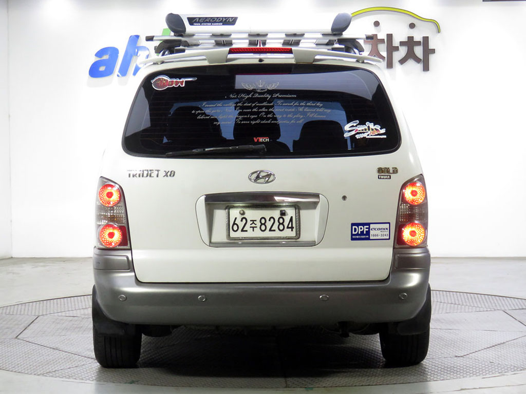 2004 Hyundai Trajet XG 2.0L – Image 4