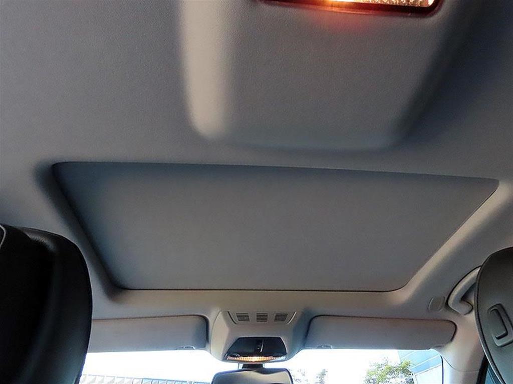 2009 BMW 740i 3.0L V6 – Image 13