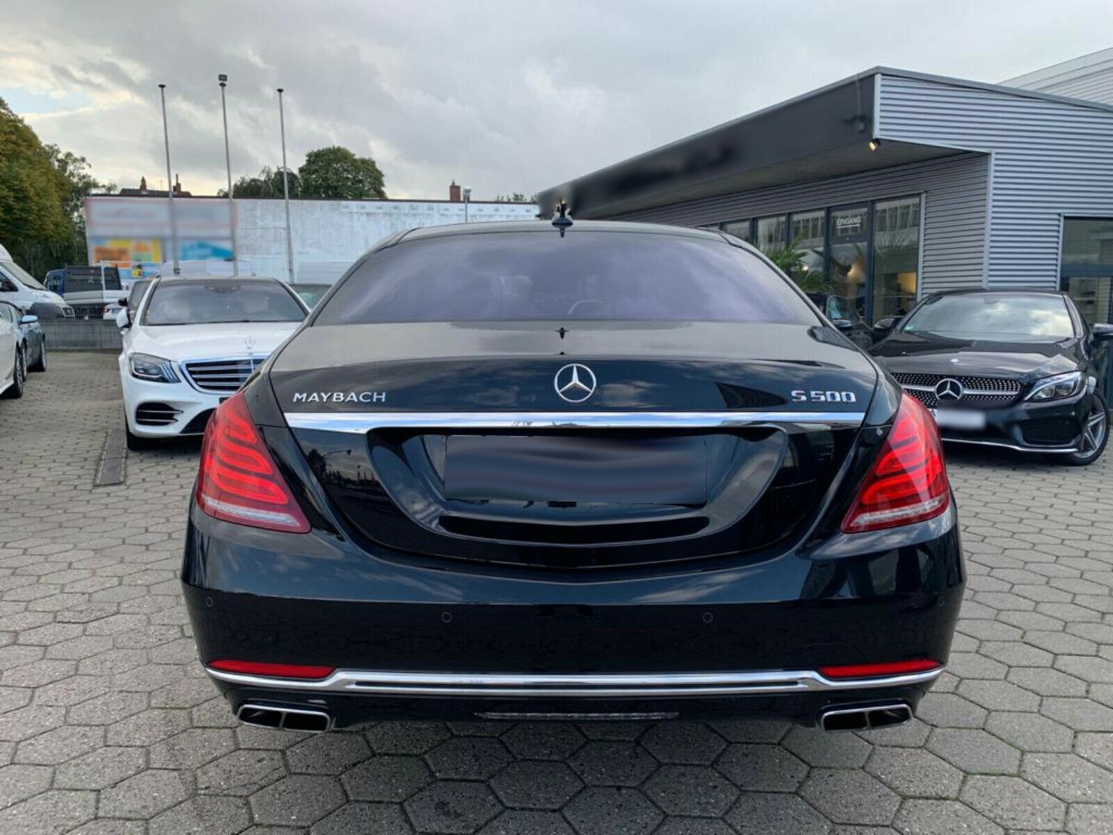 2016 Mercedes-Benz S500 Maybach – Image 11