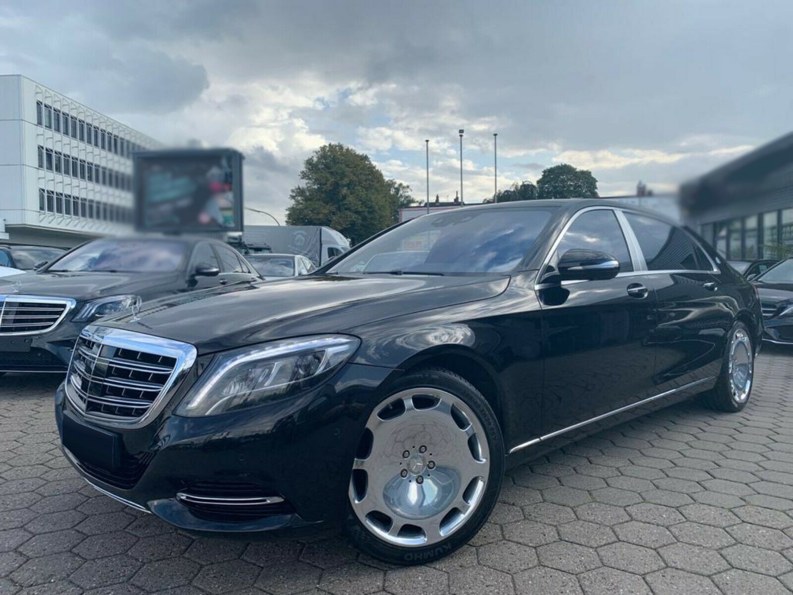 2016 Mercedes-Benz S500 Maybach – Image 13