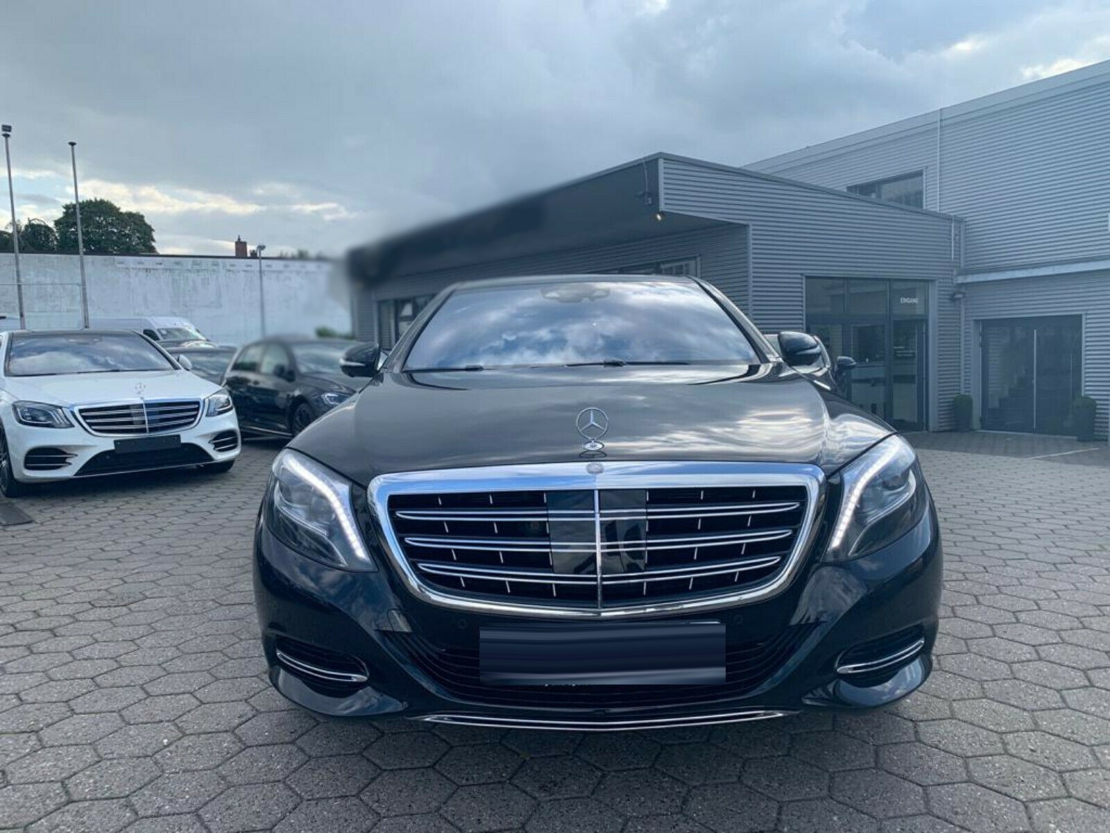 2016 Mercedes-Benz S500 Maybach – Image 14