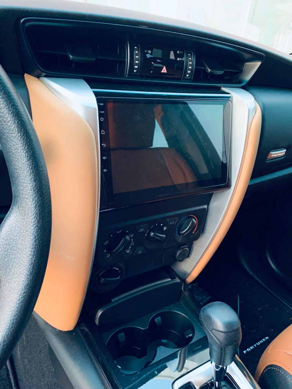 2020 TOYOTA FORTUNER 2.7L SR5 – Image 10