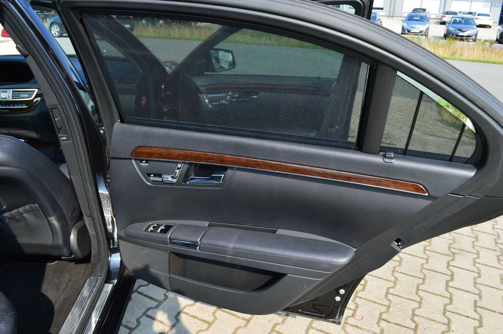 2009 Mercedes-Benz S350 CDI Long 4-Matic – Image 11