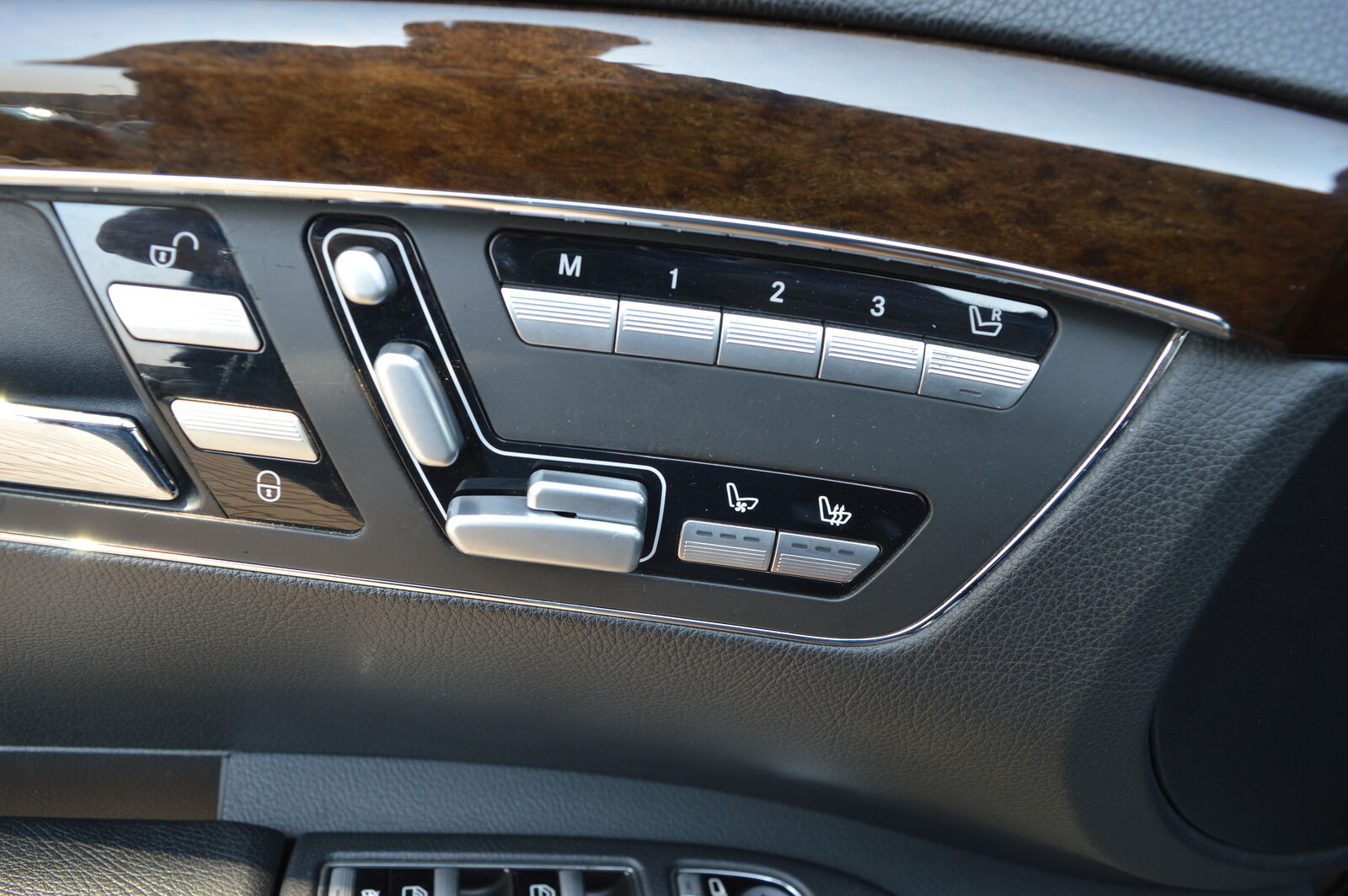 2009 Mercedes-Benz S350 CDI Long 4-Matic – Image 13