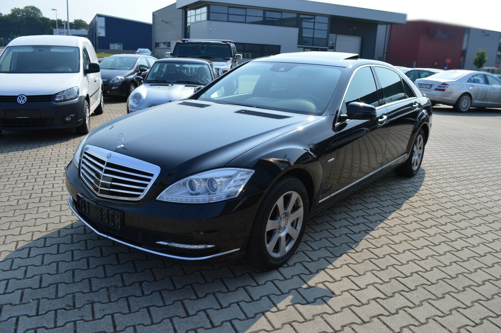 2009 Mercedes-Benz S350 CDI Long 4-Matic – Image 18