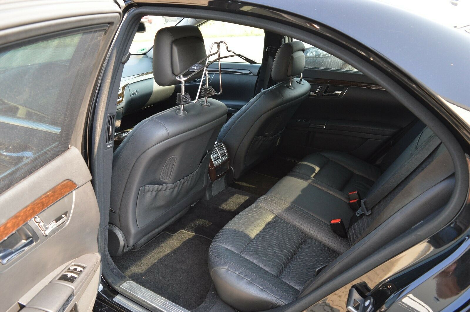 2009 Mercedes-Benz S350 CDI Long 4-Matic – Image 7