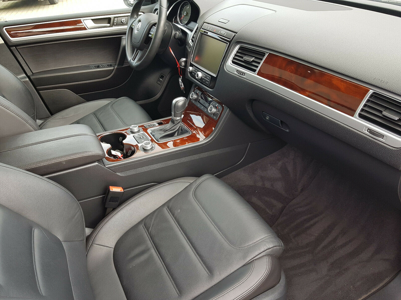 2015 Volkswagen Touareg 3.0 V6 TDI – Image 12