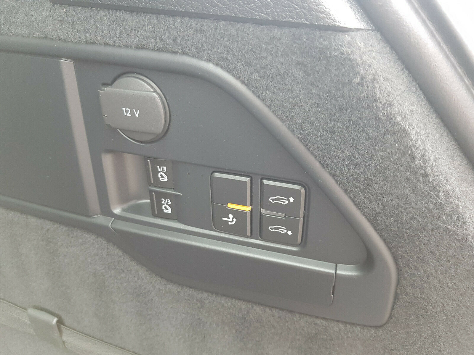 2015 Volkswagen Touareg 3.0 V6 TDI – Image 8