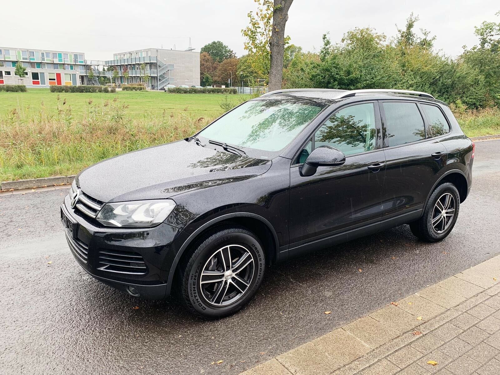 2011 Volkswagen Touareg 3.0 V6 TDI Tiptronic – Image 14