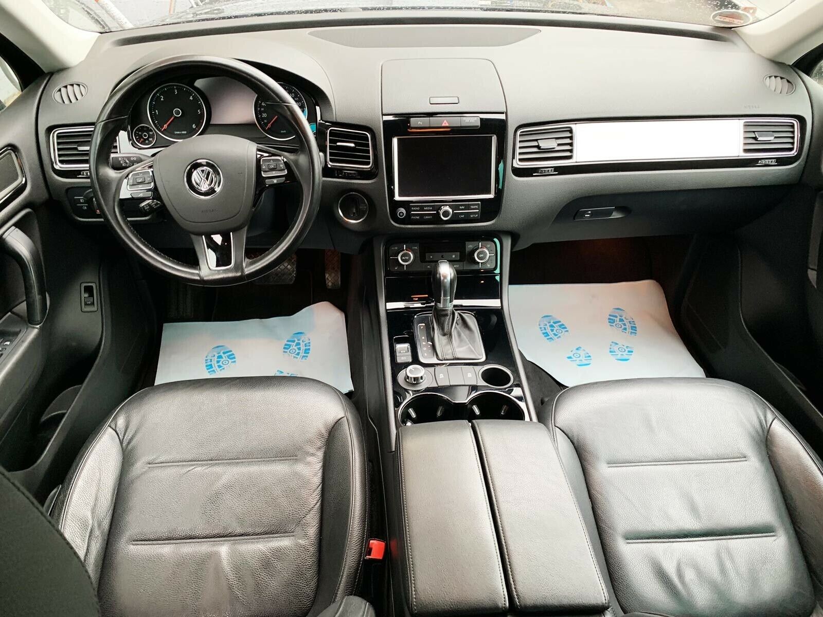 2011 Volkswagen Touareg 3.0 V6 TDI Tiptronic – Image 8