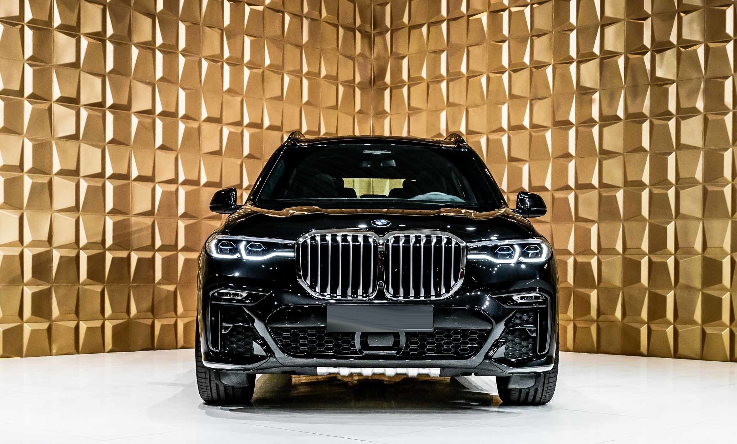 2019 BMW X7 xDrive40i M-SPORT – Image 14