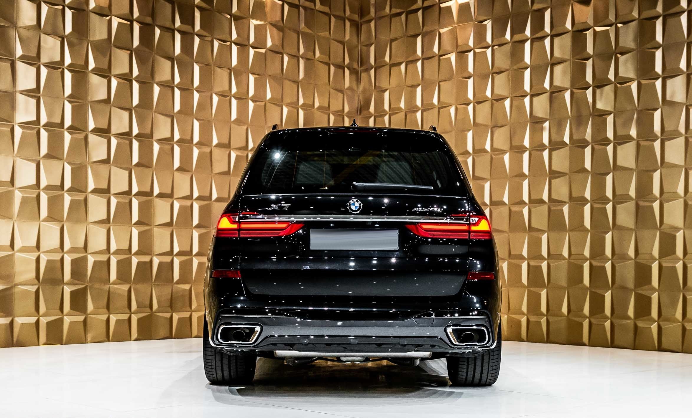 2019 BMW X7 xDrive40i M-SPORT – Image 5