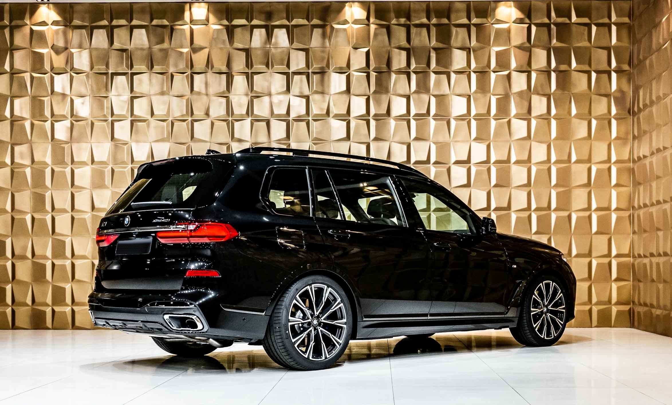 2019 BMW X7 xDrive40i M-SPORT – Image 7
