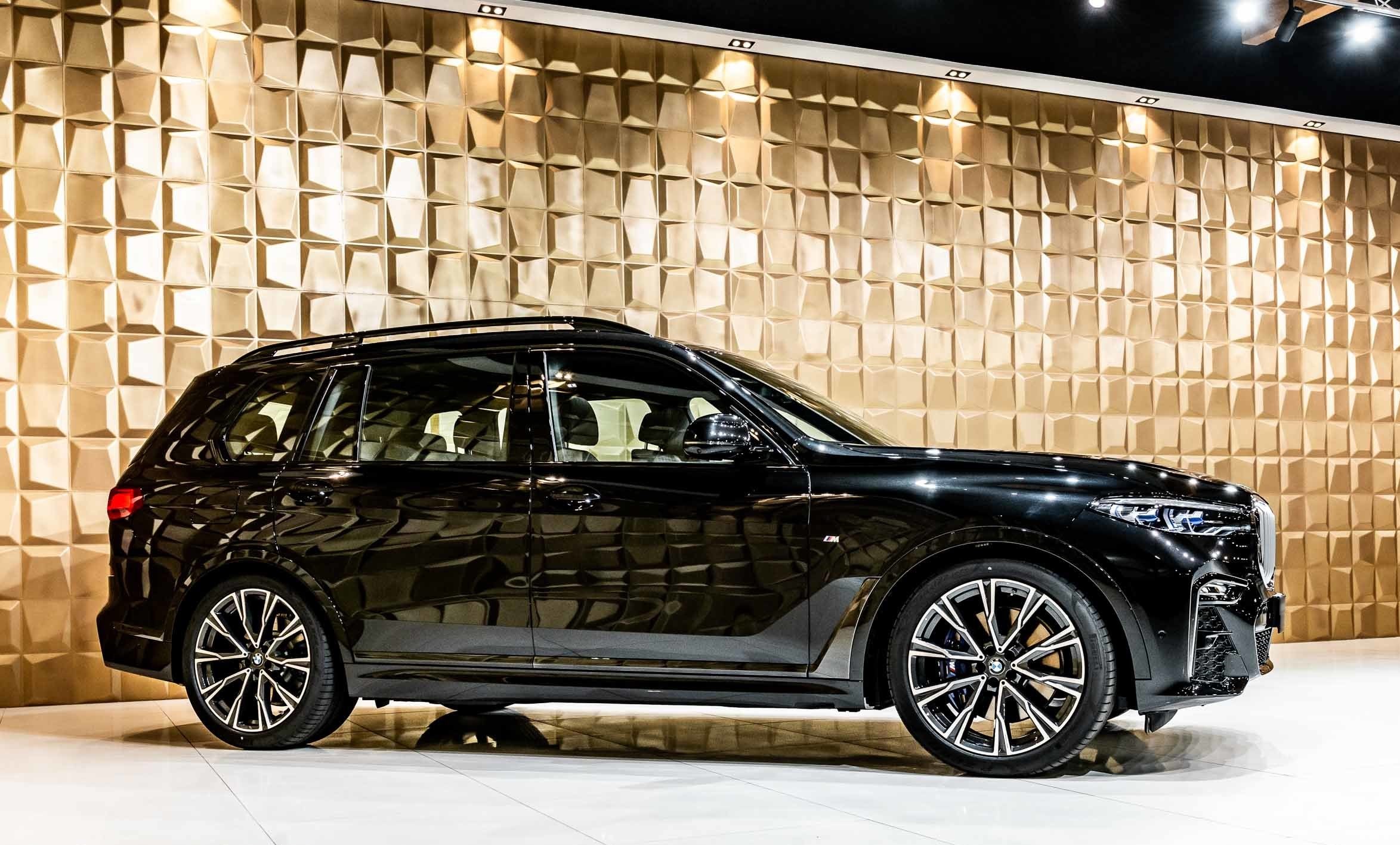 2019 BMW X7 xDrive40i M-SPORT – Image 10