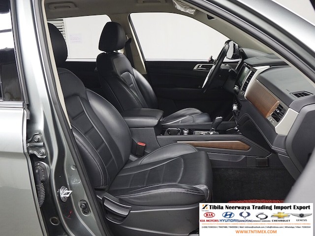 2017 SSANGYONG REXTON G4 2.2L 4WD LUXE – Image 9