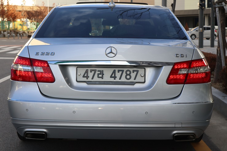 2012 MERCEDES E220 CDI AVANGARDE – Image 17