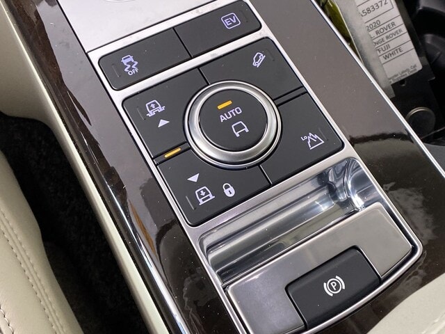 2020 Land Rover Range Rover PHEV 2.0L TURBOCHARGED – Image 8