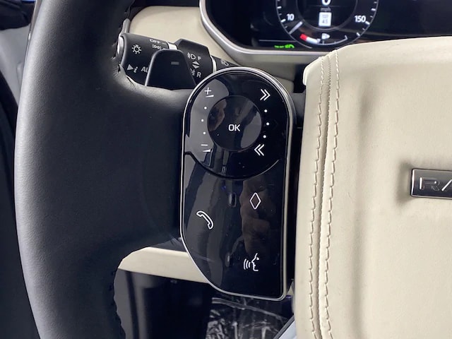 2020 Land Rover Range Rover PHEV 2.0L TURBOCHARGED – Image 16