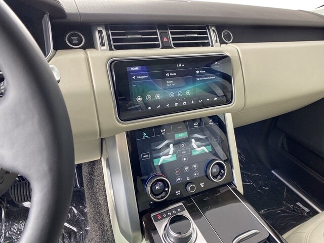 2020 Land Rover Range Rover PHEV 2.0L TURBOCHARGED – Image 19