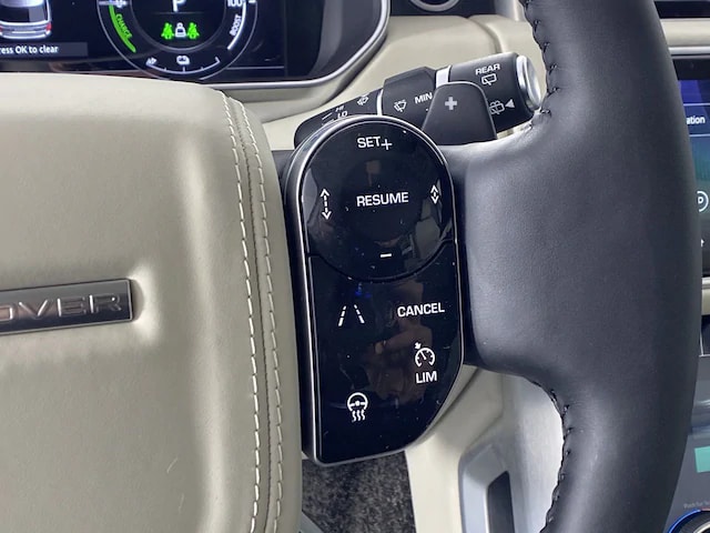 2020 Land Rover Range Rover PHEV 2.0L TURBOCHARGED – Image 21