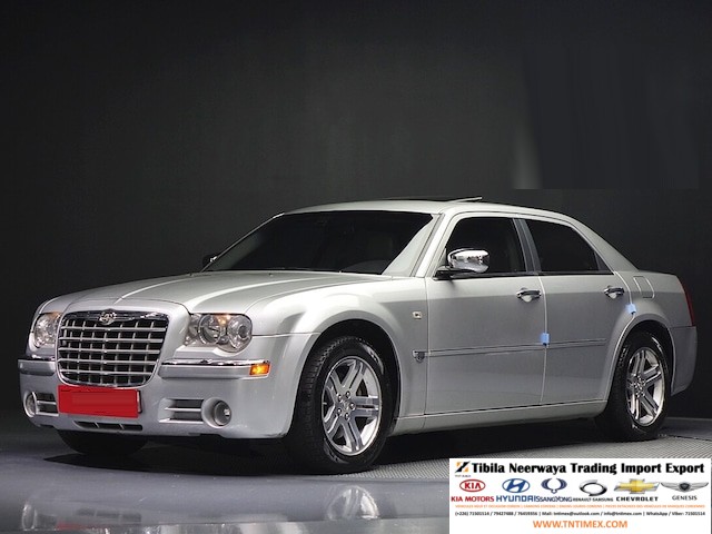 2006 Chrysler 300C 3.5L V6 – Image 2