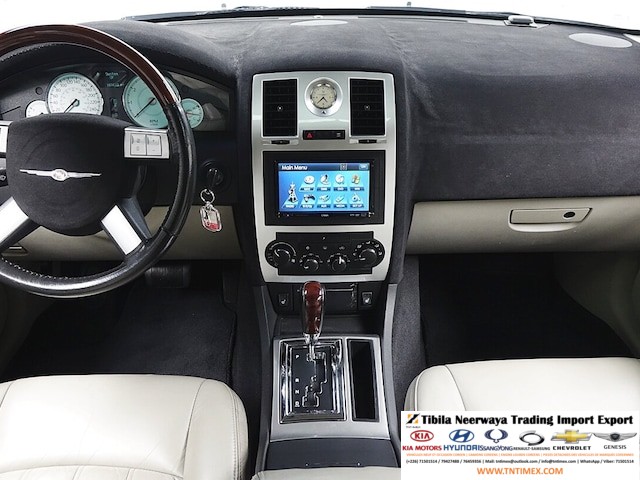 2006 Chrysler 300C 3.5L V6 – Image 8