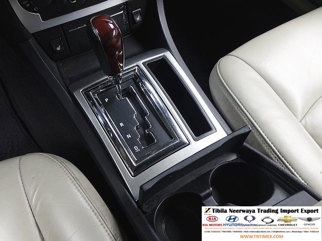 2006 Chrysler 300C 3.5L V6 – Image 9