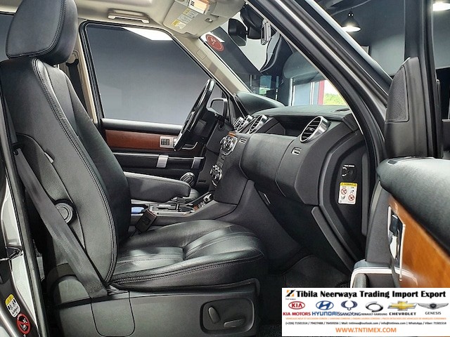 2011 Land Rover Discovery 4 3.0L SDV6 SE – Image 10