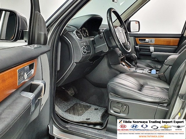 2011 Land Rover Discovery 4 3.0L SDV6 SE – Image 11