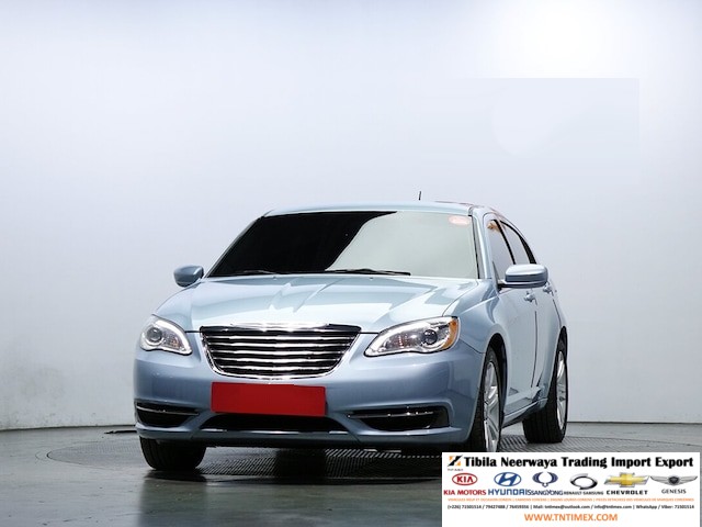 2012 Chrysler 200 2.4L – Image 4