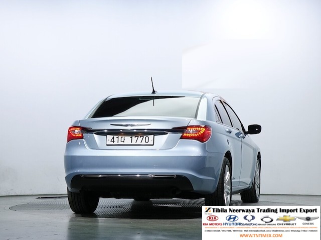 2012 Chrysler 200 2.4L – Image 5