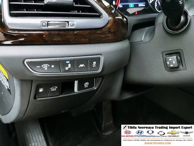 2019 Genesis G90 3.8L Luxe – Image 18