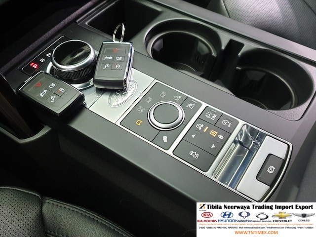 2018 Land Rover Discovery 5 2.0L SD4 SE – Image 9