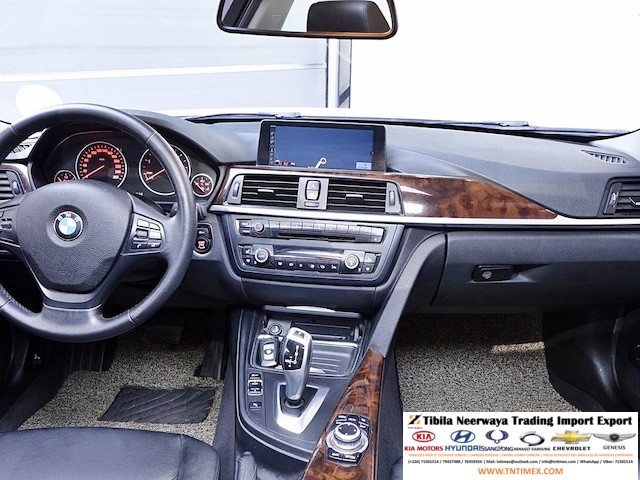 2012 BMW 320d – Image 8