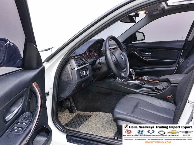 2012 BMW 320d – Image 10