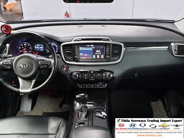 2015 Kia Sorento 2.0L Prestige – Image 8