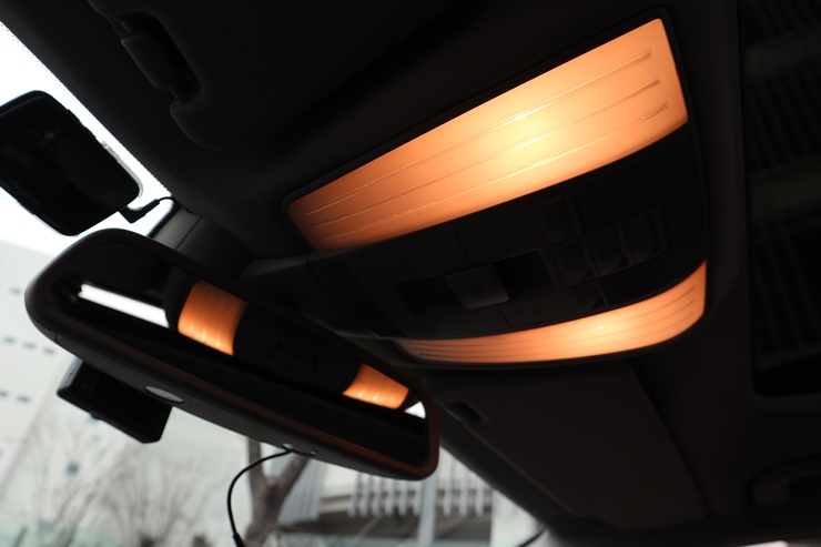 2011 MERCEDES-BENZ E300 – Image 23