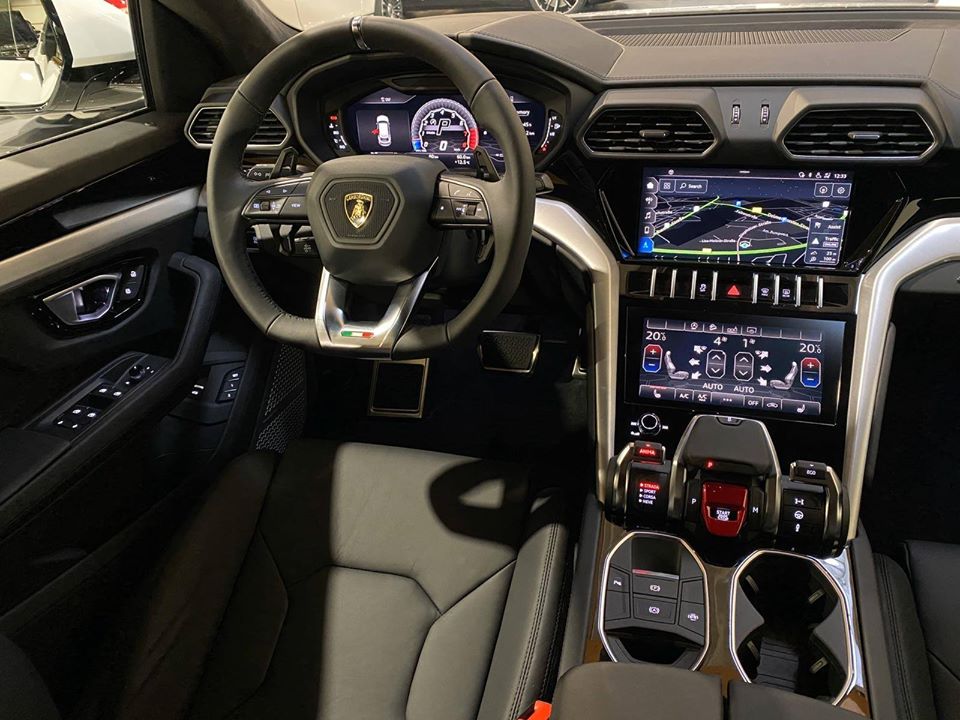 2020 Lamborghini Urus 4.0L V8 – Image 7