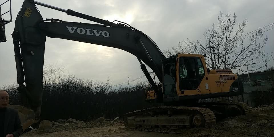 2009 VOLVO EC290BLC – Image 2