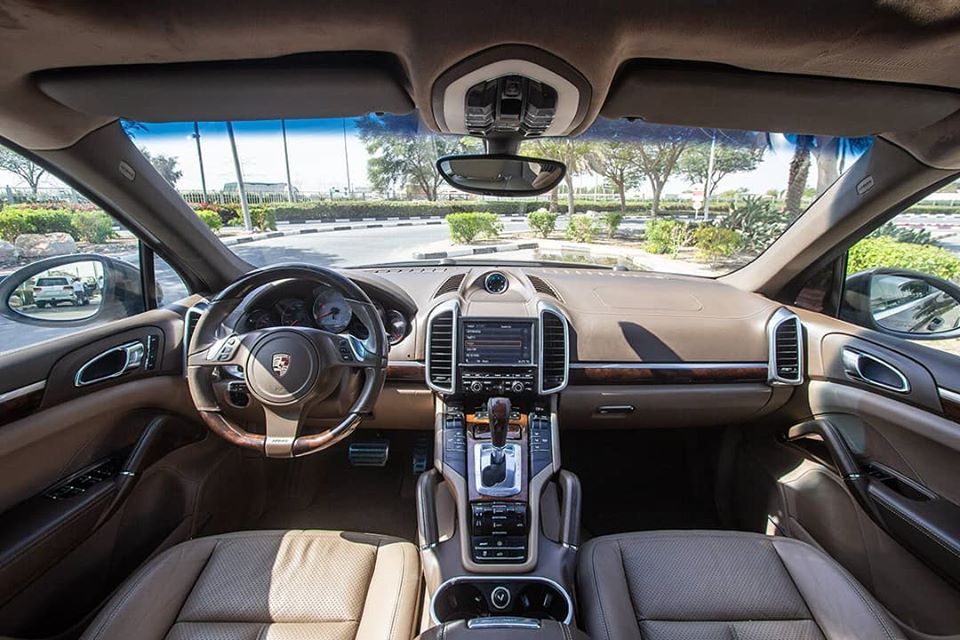 2011 Porsche Cayenne S – Image 3